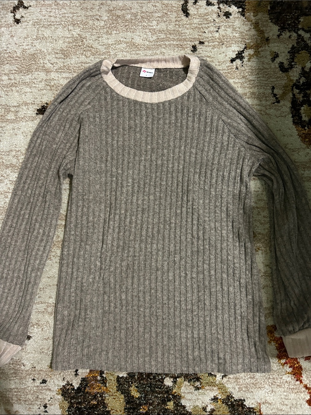 WIHOLL Ribbed Knit Top in Taupe